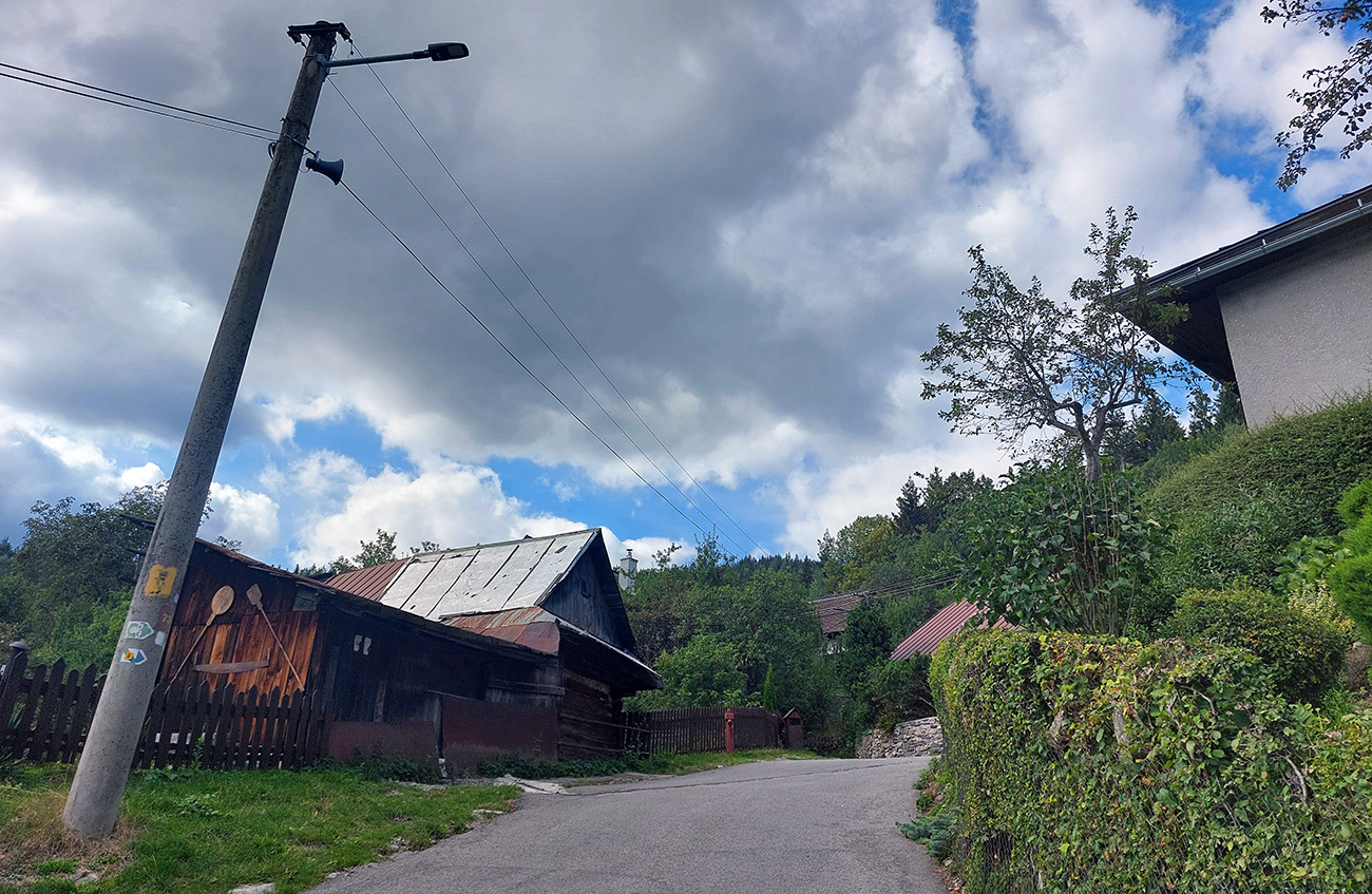 Najväčší_je_sklon_v_zákrute_,_hooodne_cez_20%.