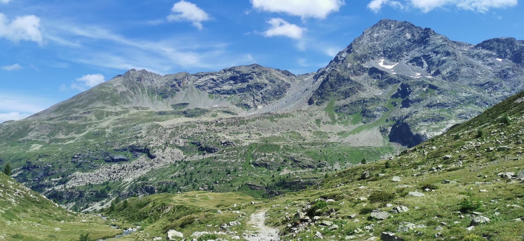 vlavo_Pizzo_di_Selva,_vpravo_Dosdé