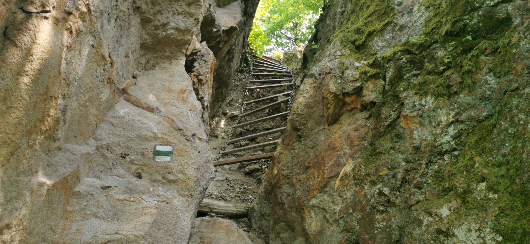 značka_vedie_aj_takýmto_komínom